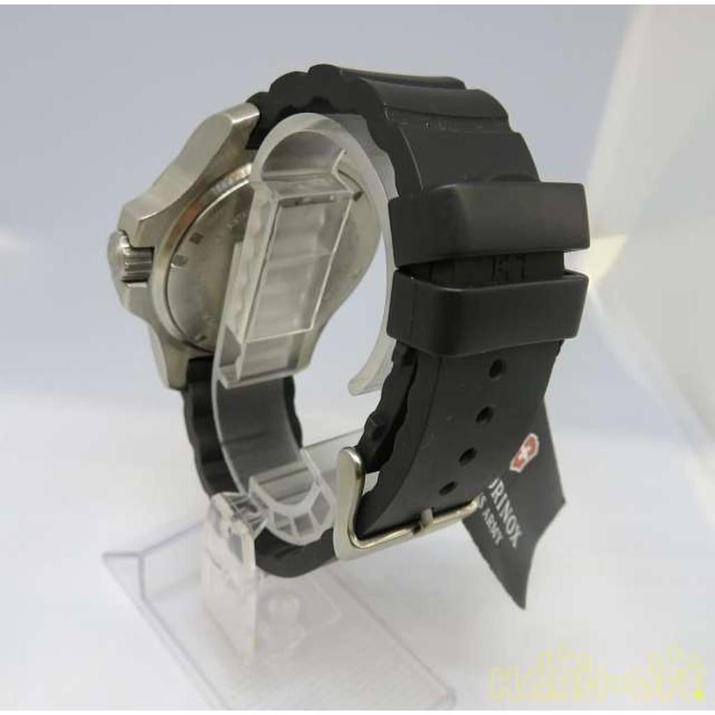 Used VICTORINOX 241682.1 Quartz Analog Watch