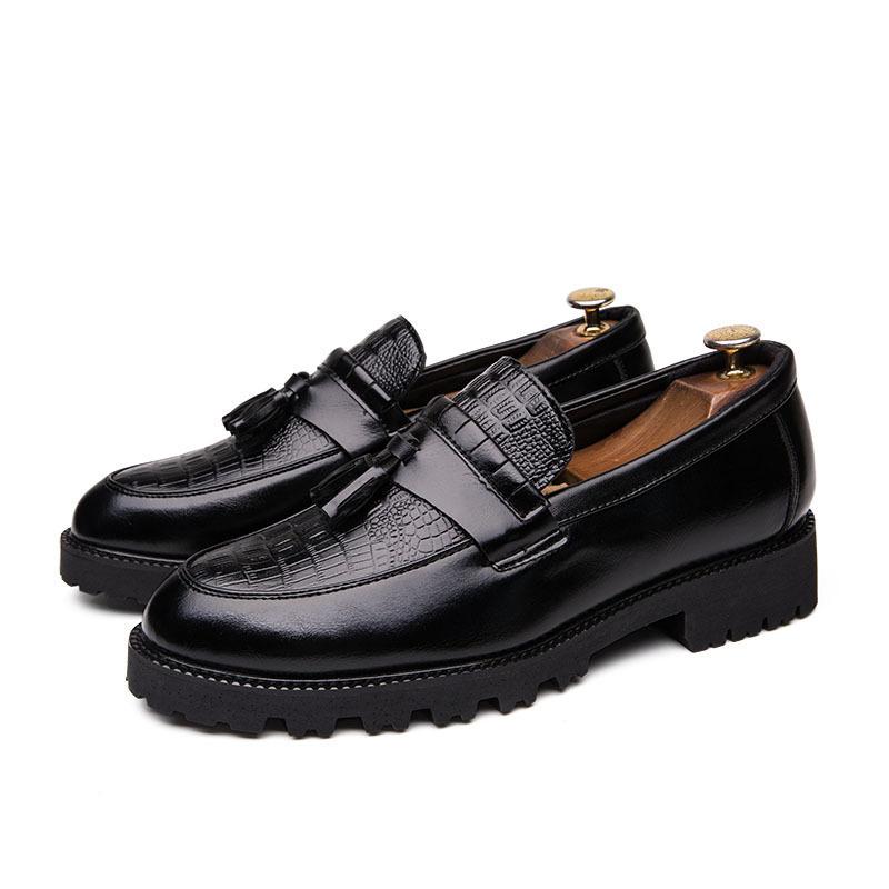 Large size men's shoes new casual leather shoes fashion men's business dress shoes retro British style fringed leather shoes