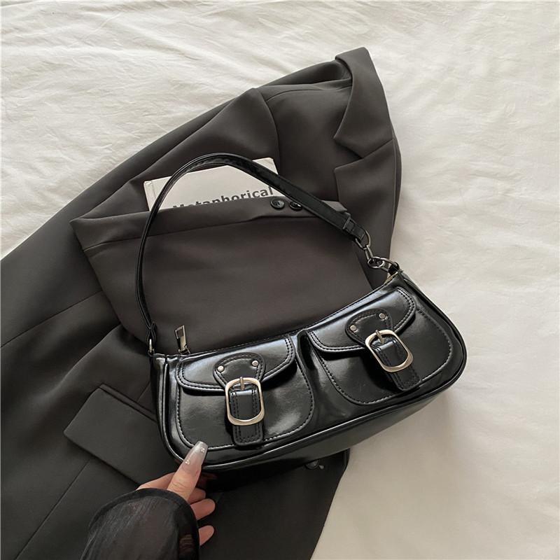 

Korean version of fashionable commuter small bag new summer simple casual shoulder small square bag niche armpit bag чёрный