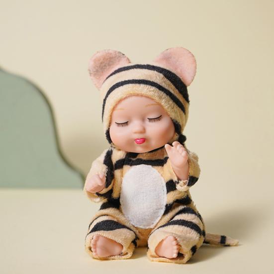 1/6/8Pcs Reborn Baby Doll with Plush Animal Clothes Realistic Movable Joints Educational Mini Sleeping