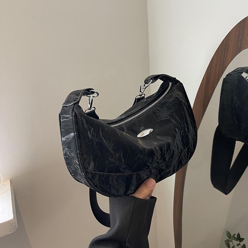 

Stylish Large Capacity Summer 2024 Fashion Commuter Shoulder Bag With Soft Pu Material Black