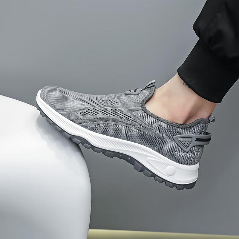 Warrior Men's Breathable Mesh Casual Shoes