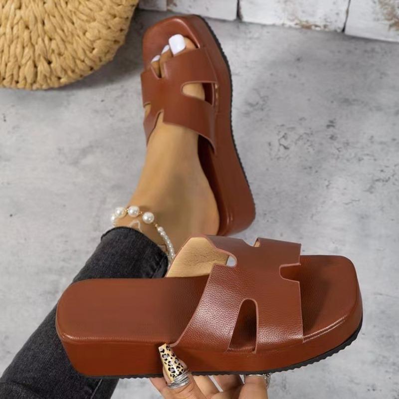 Large size foreign trade platform slippers women's new round head outer wear fashionable multi-color wedge heel one-character cross-border drag