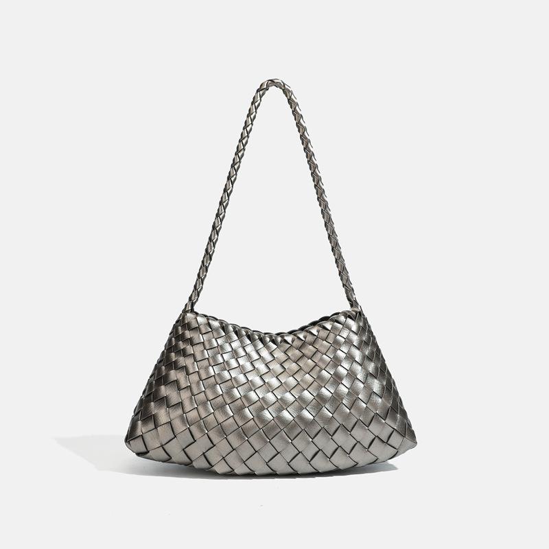 Handmade Woven Crossbody Bag for Summer Fashion - Large Capacity Beach Bag Casually