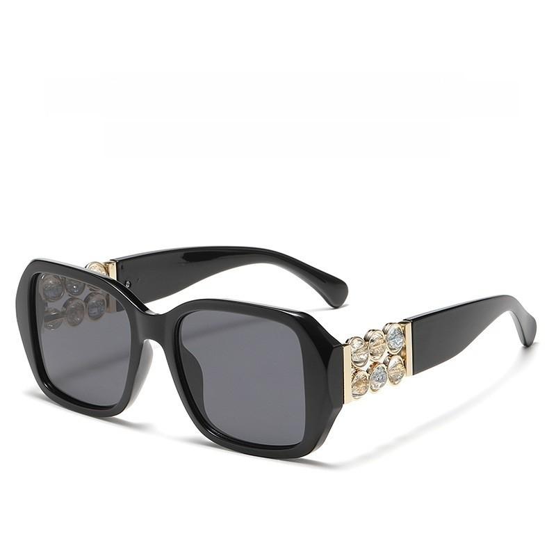 Elegant Tortoise Frame Square Sunglasses With Pc Shaded Lenses Uv400 For Parties And Travel