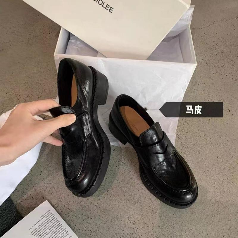 

Версия из коровьей кожи~ Натуральная кожа ретро толстая подошва женские толстые каблуки, один педаль, ленивый человек с юбкой, маленькие кожаные туфли 40