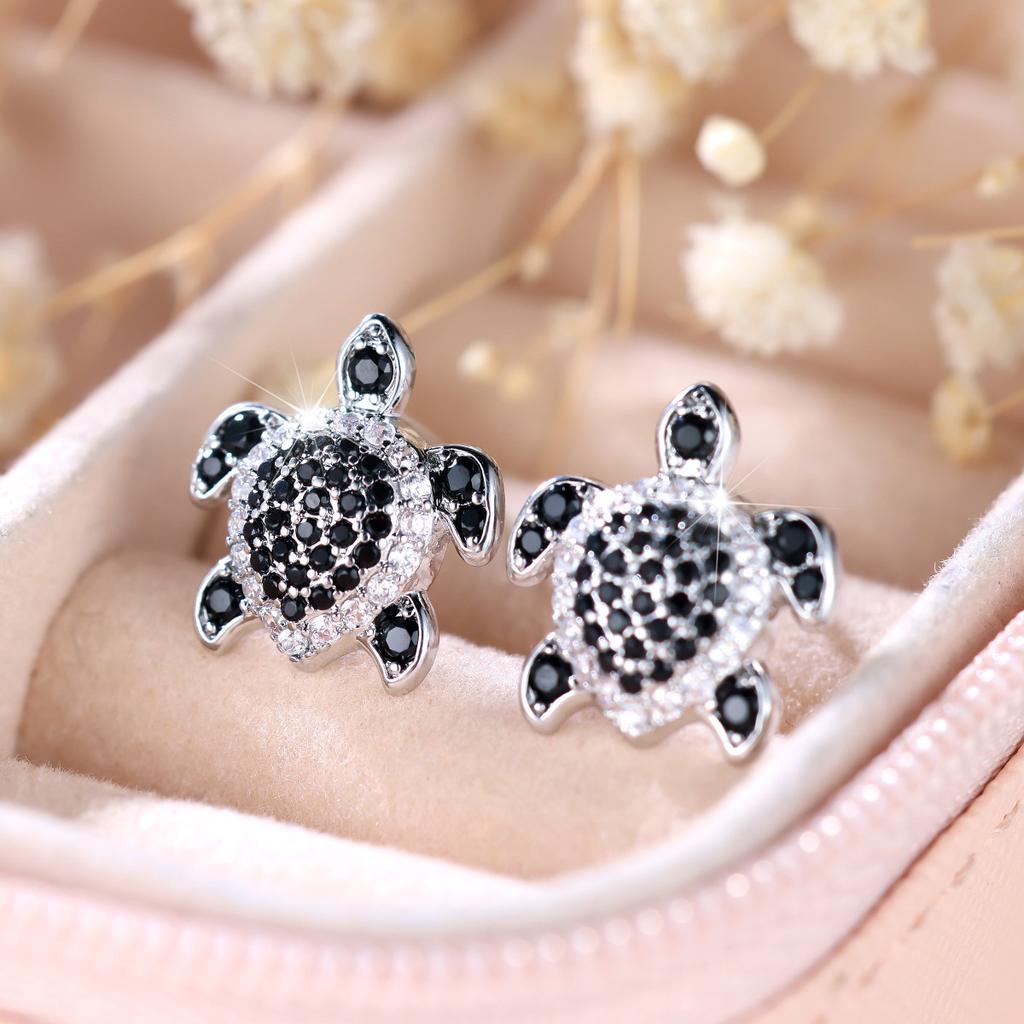 Hot-selling micro-inlaid zircon full diamond turtle stud earrings, exquisite and small popular jewelry gift box earrings.