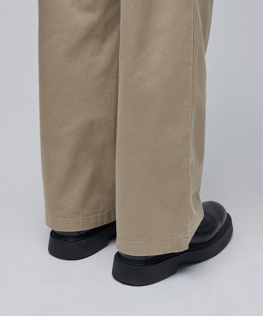 MUSINSA STANDARD Two-Tuck Wide Chino Pants [Beige]