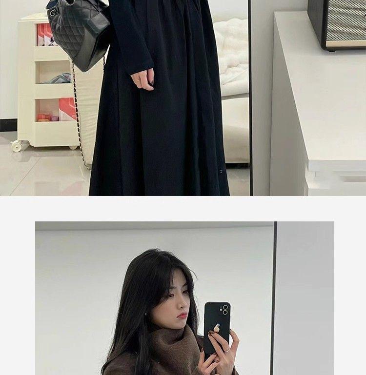 Hepburn-Style High Neck Black Slimming Autumn Dress with Waist-Cinching and French Elegance