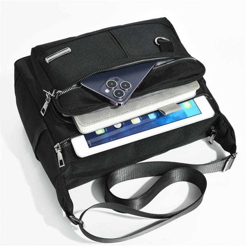 Large Capacity Business Men's Bag Water-repellent Shoulder Bag Commuter Crossbody Bag