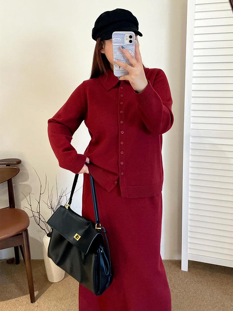 Elegant Plus Size Women's Knitwear Set: Half-High Collar Cardigan & Half Skirt (Winter 2025 Collection)