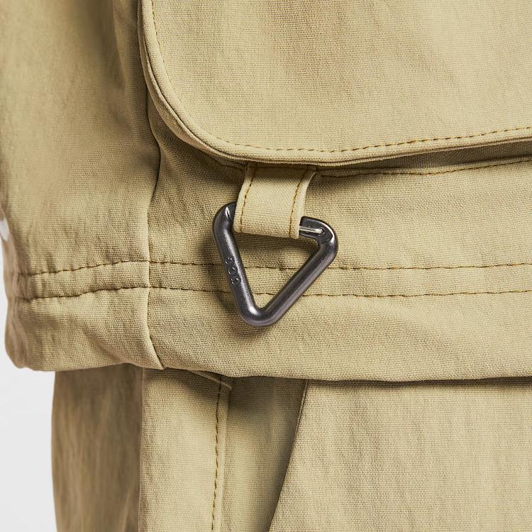 Nike ACG Jackets Women's Olive Green/Anti Aircraft Gun Olive Green/Black/Mountain White Lapel Moderate Other HV0584-276