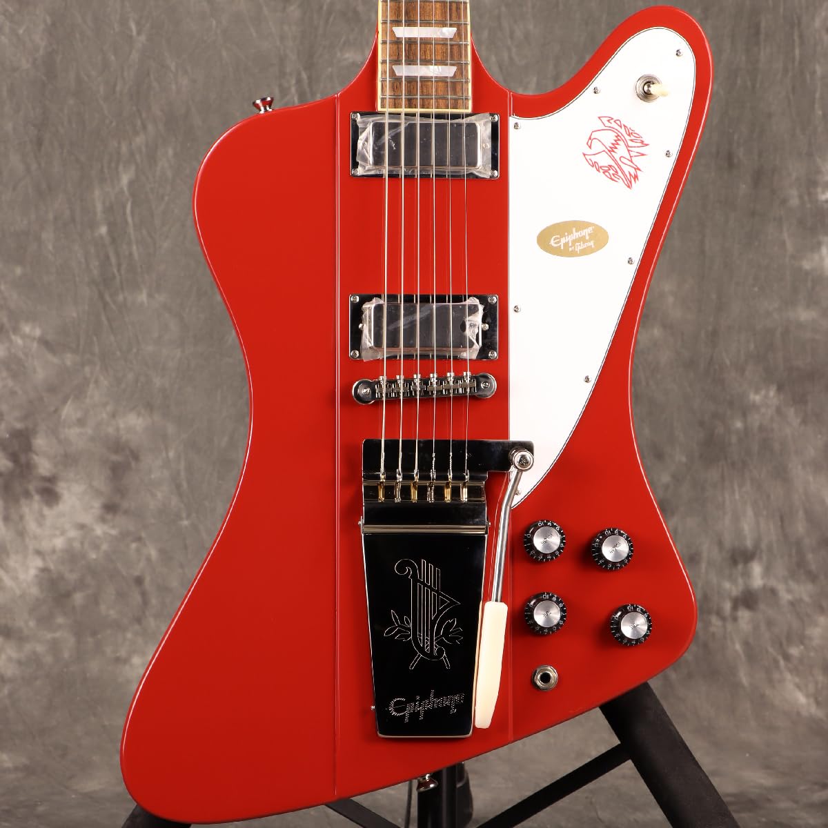 

by Gibson Custom 1963 Firebird V Maestro Vibrola Ember Red Firebird Epiphone/Inspired [S/N 24071525121]
