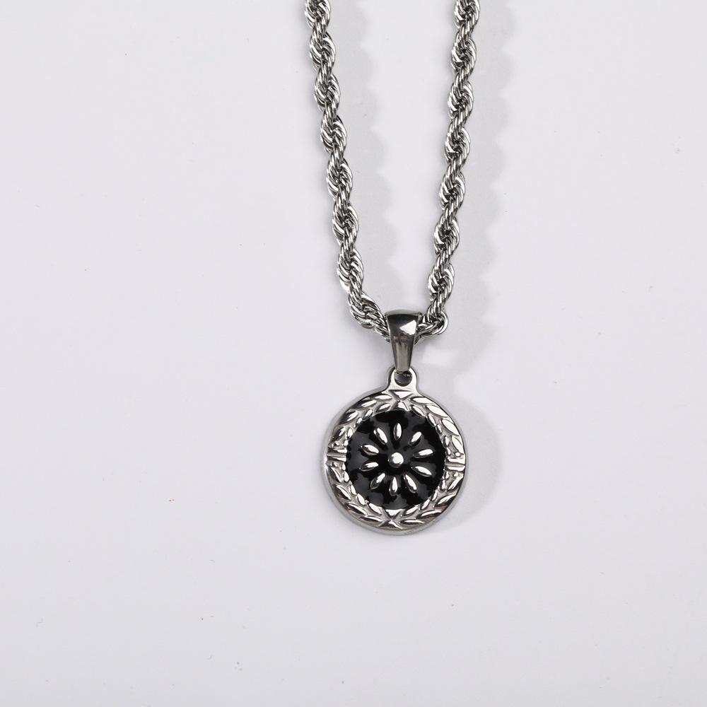 

Gold-Tone Titanium Steel Coin Necklace - Unisex Versatile Accessory
