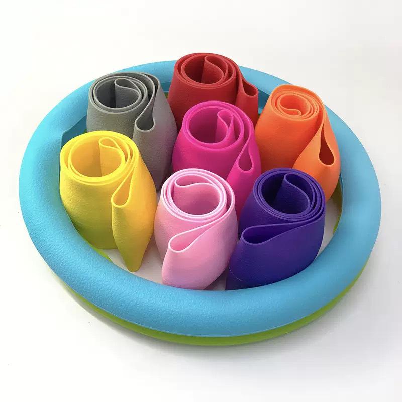 Universal Silicone Steering Wheel Cover - Fashionable, Sweat-Absorbent, Non-Slip, Thin & Soft, Fits All Seasons