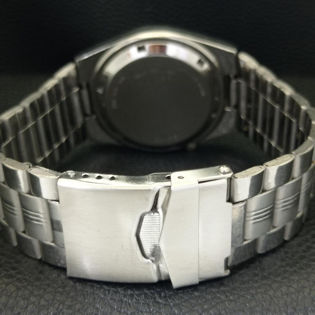 GENUINE VINTAGE SEIKO 5 AUTOMATIC 7019A JAPAN MENS FERRARI DIAL WATCH a701600-5 R206b-a701600