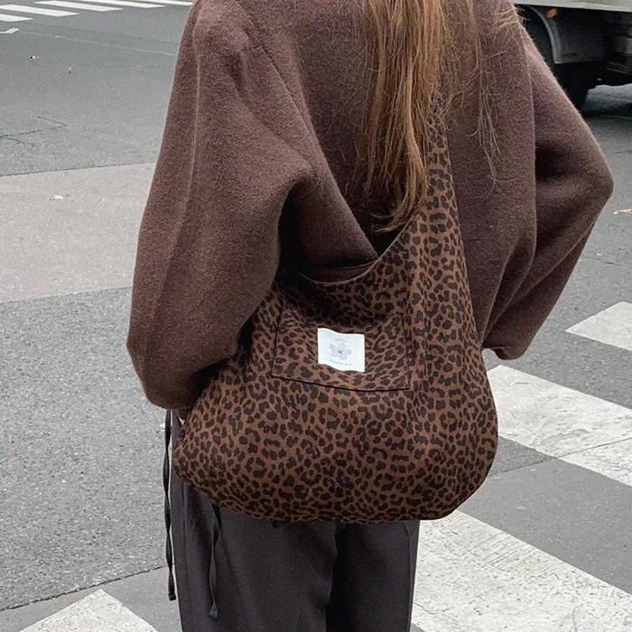 Fera Reversible Leopard Bag BROWN