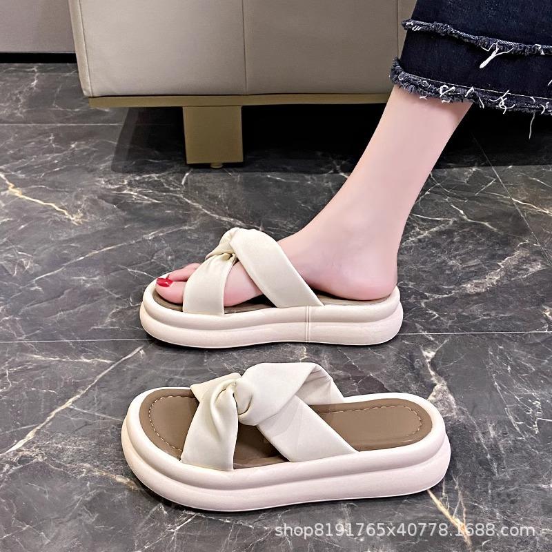 Thick-soled Cool Slippers for Women's Summer Wear 2025 New Fashionable Versatile Fairy Style with Skirt One-word Beach Shoes