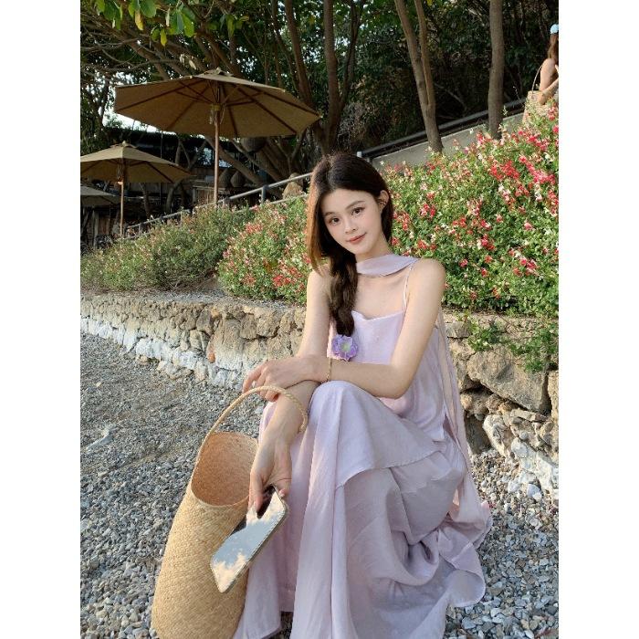 2026 Summer New Gentle Vacation Style Design Sense Atmosphere Elegant Temperament Suspender Long Dress Dress Female Chic