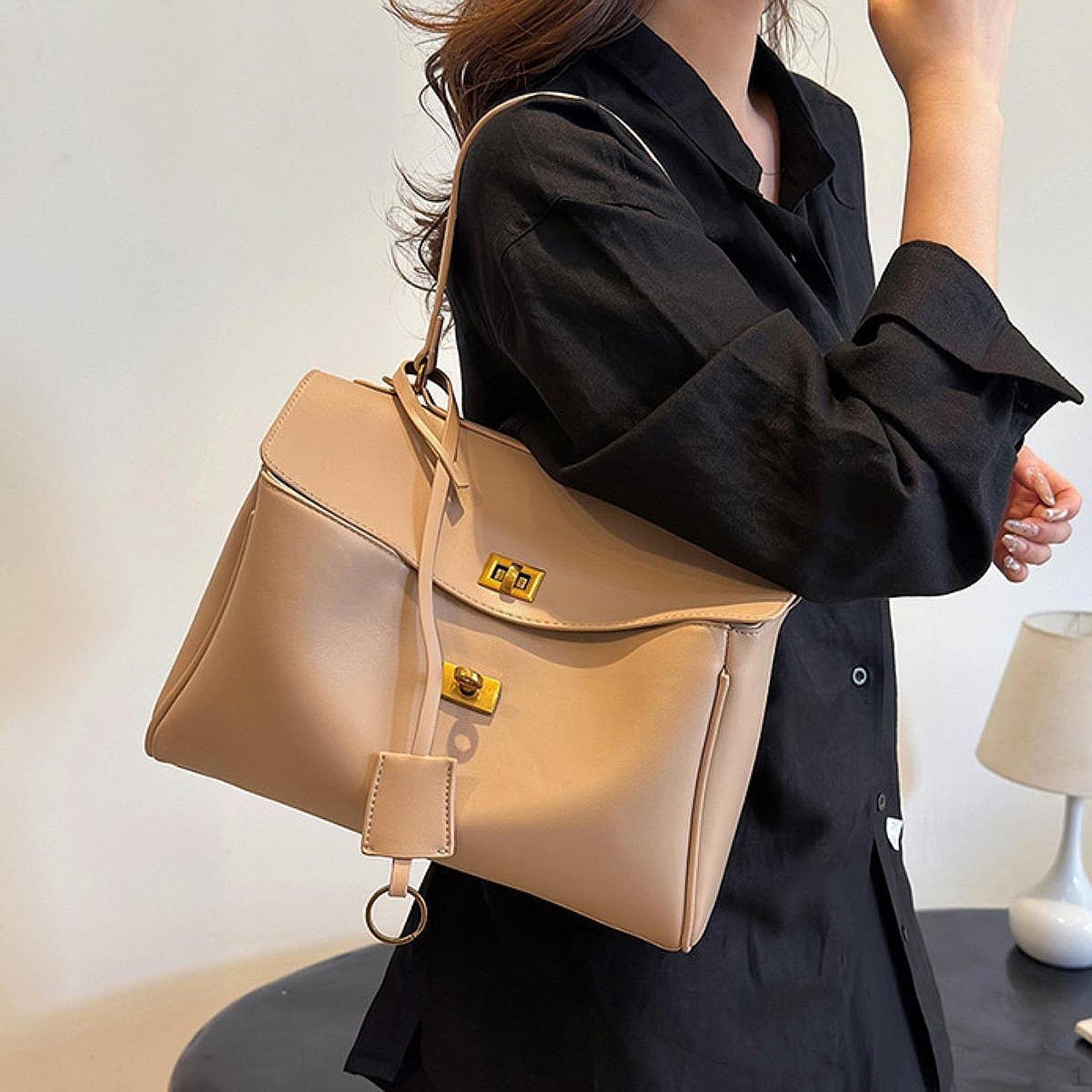 

Женская сумка через плечо для покупок на день рождения на открытом воздухе