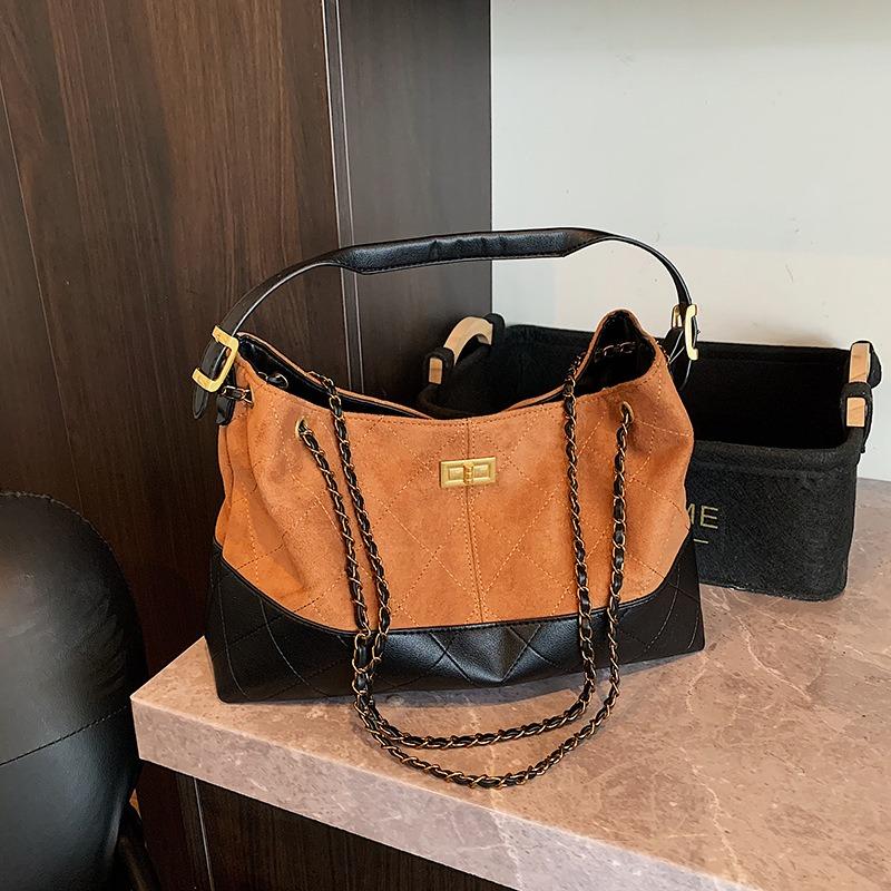 Fashion Chain Bucket Bag Women's Spring and Summer New Diamond Matte Large Bag Shoulder Messenger Bag