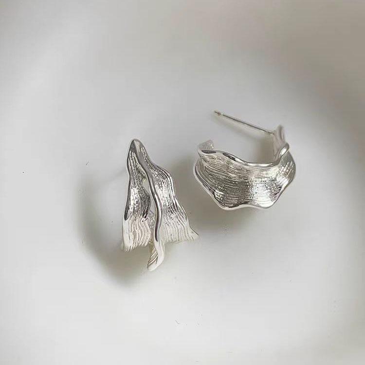 

Нишевая мода Геометрические Неправильные Плиссированные Серьги: Серьги класса люкс для женщин