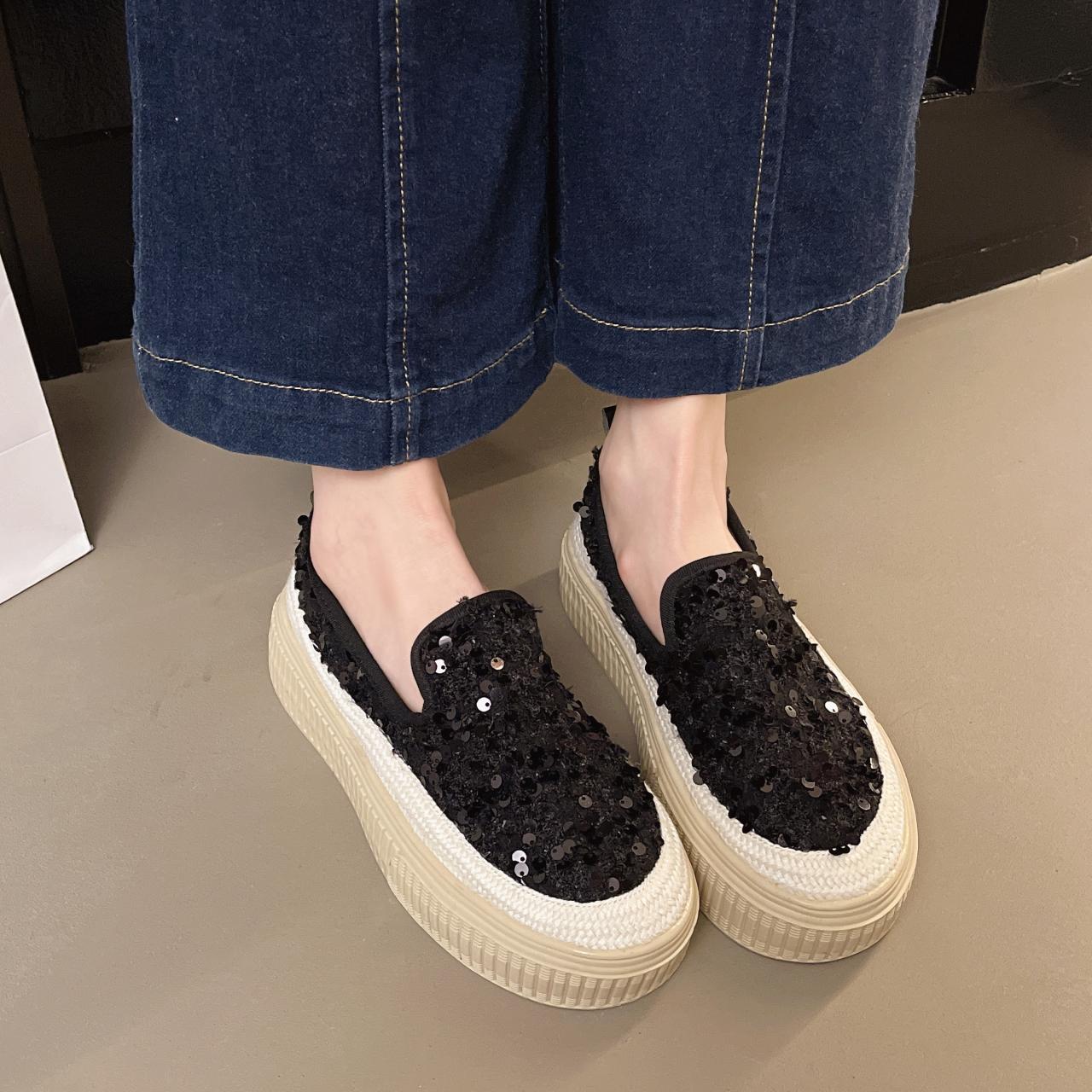 

Новые женские кружевные повседневные мокасины с дышащей толстой подошвой для прогулок на открытом воздухе, удобные модные туфли для женщин Zapatillas 40 чёрный