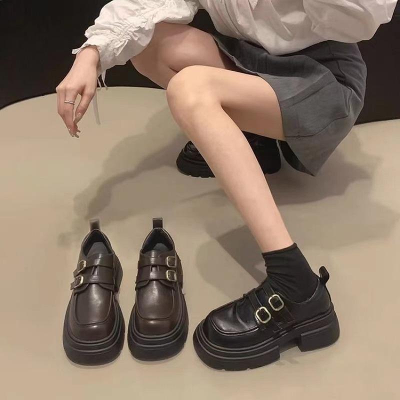 Mocassini con Plateau in Pelle da Donna con Doppia Fibbia e Tacco Chunky, Punta Tonda, Scarpe Casual