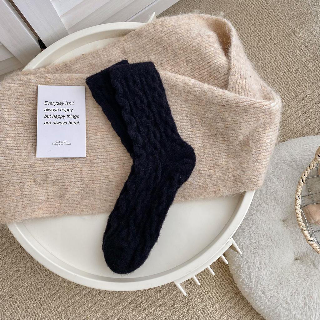 Cozy Women's Thick Plush Socks for Autumn and Winter - Warm Velvet Postpartum Home and Sleep Socks