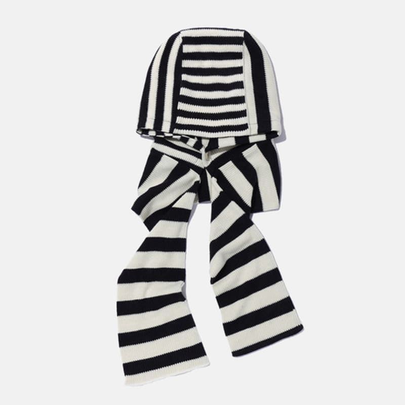 Karactor Balaclava tricotată în dungi / Negru ivory