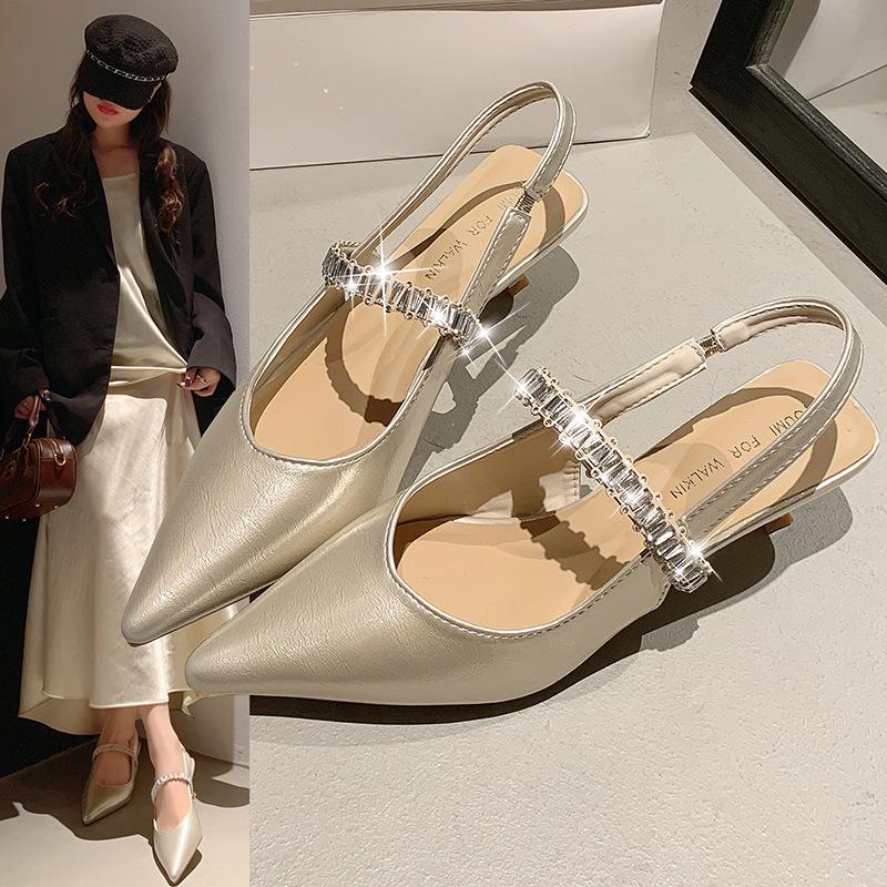 2025 new fashionable pointed one-word bag head sandals thick heel French cool slippers women's small fragrant explosive single shoes