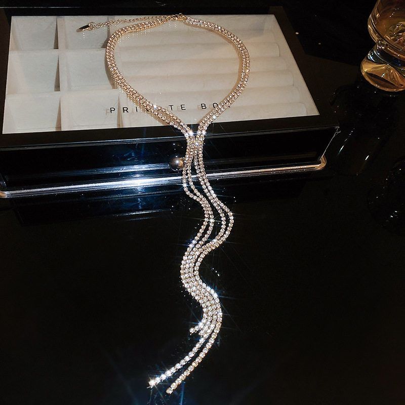 

Fashion Diamond Extra Long Tassel Double-Layer Necklace Niche Style Long Design Pendant Clavicle Chain Work Clothing Accessible Luxury Necklace Women Necklace-Gold