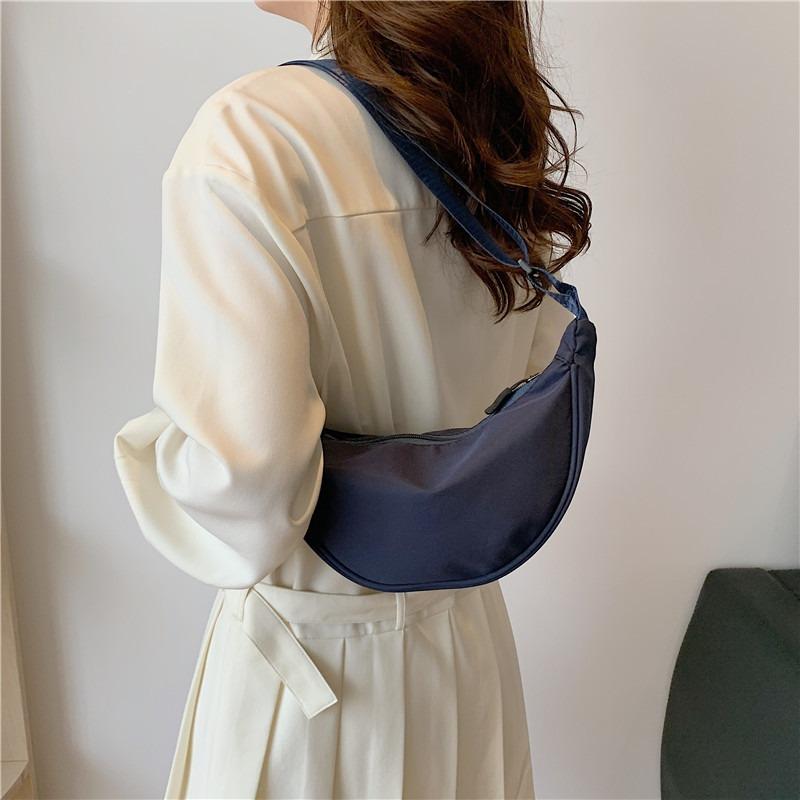 New multi-color dumpling bag women's lightweight versatile nylon shoulder bag mobile phone messenger small bag
