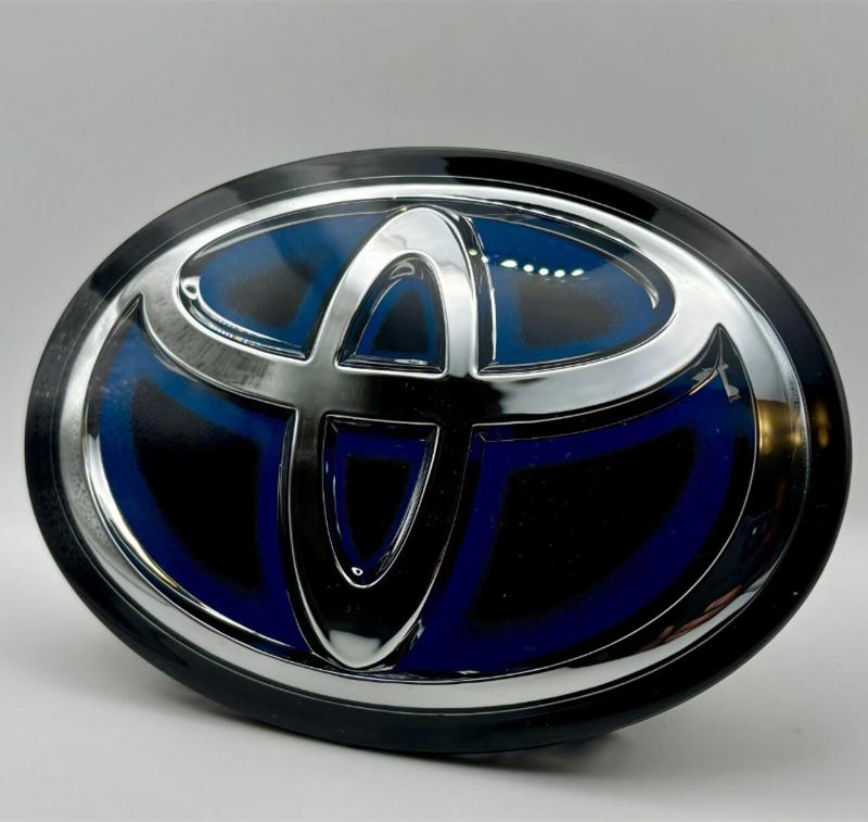 3D Car Logo Front Grill Hood Hybrid Emblem for Toyota Corolla Camry RAV4 Hilux CHR Highlander Yaris Vios Alphard Prius Reiz Wish