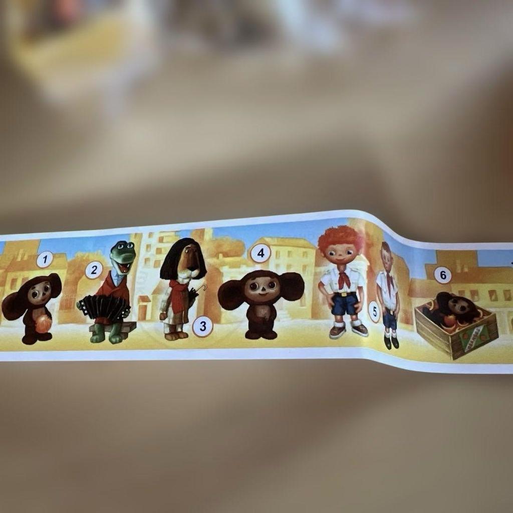 [USED] Kinder Surprise Cheburashka Not available in Japan