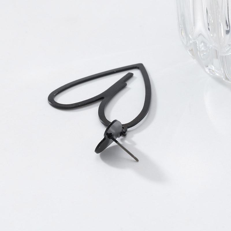 Fashionable Black Heart Dangle Earrings Retro Style Jewelry Ear Accessories Jewelry for Music Festivals and Party Looks