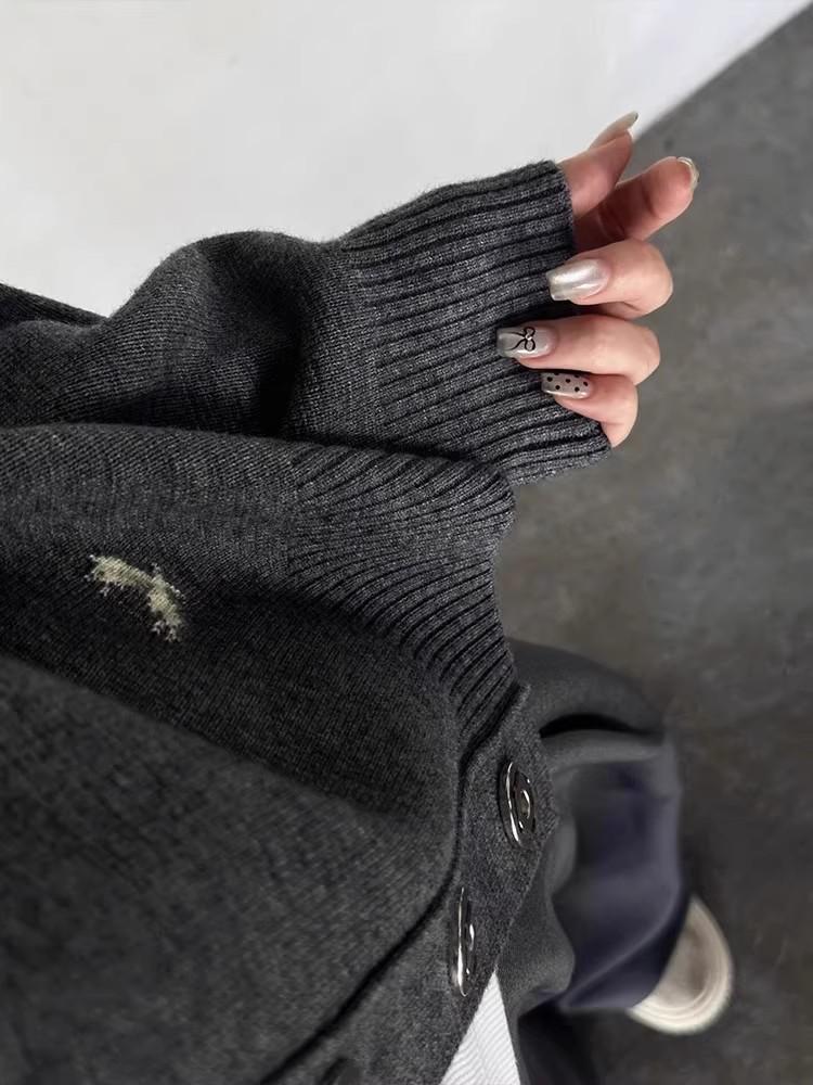 High-Quality Gray Pure Wool Women's Short Loose Knit Baseball Jacket Sweater for Autumn/Winter