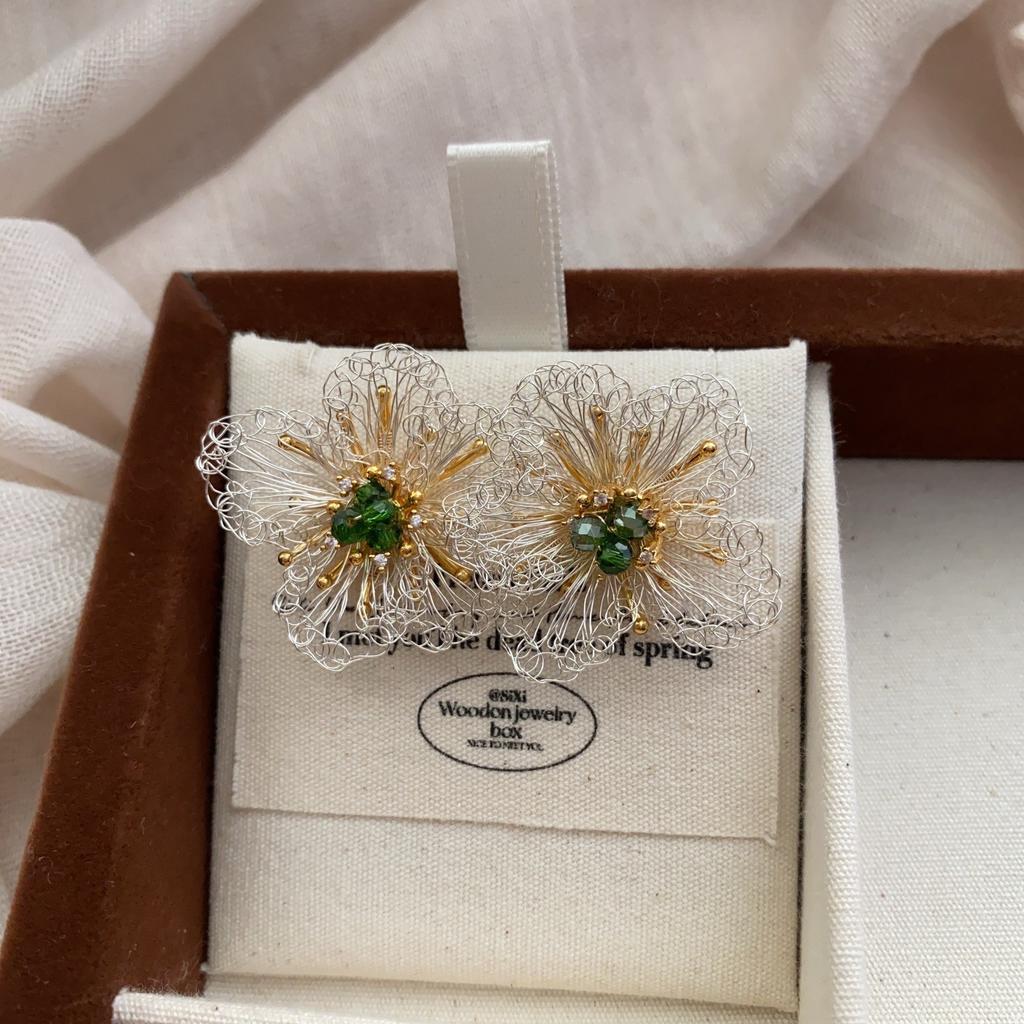 Simple And Sweet Handmade Art Flower Stud Earrings Temperament Elegant French Niche Design Exquisite Earrings Beautiful Earrings