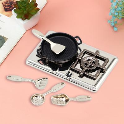 Bebek ve Peluş Oyuncaklar – Oyuncak bebek evleri ve aksesuarları