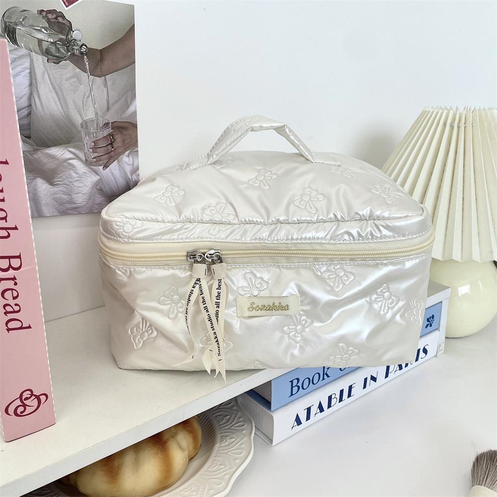 

Waterproof Cosmetic Bag Diamond Grid Makeup Bag Case Cute Toiletry Bag Women Girl Bowknot-Beige