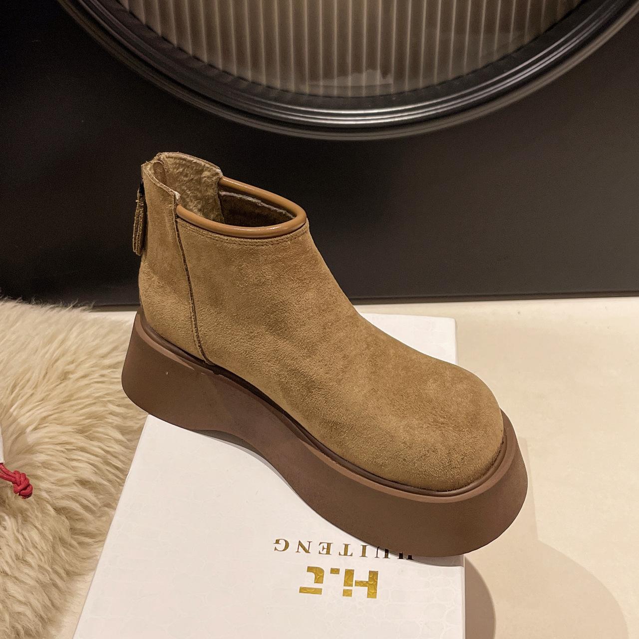 

Европейская станция 2025 Зима Новые Капибара Матовая кожа Утепленные Снежные Хлопковые Ботинки Обувь-хлеб Маленькая Женская Обувь 40