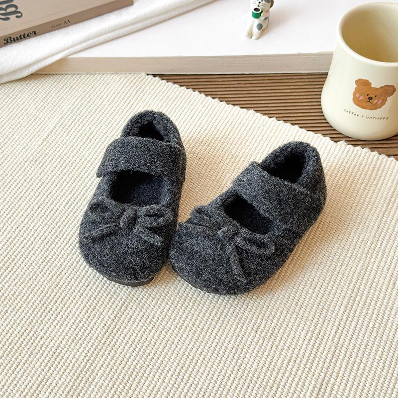 

Girls Solid Color Furry Shoes, New Autumn/Winter Model, Cute Bowknot Design for Little Girls, Warm Cotton Shoes for Small, Medium, and Large 21Inner Length13.5cm темно-серого