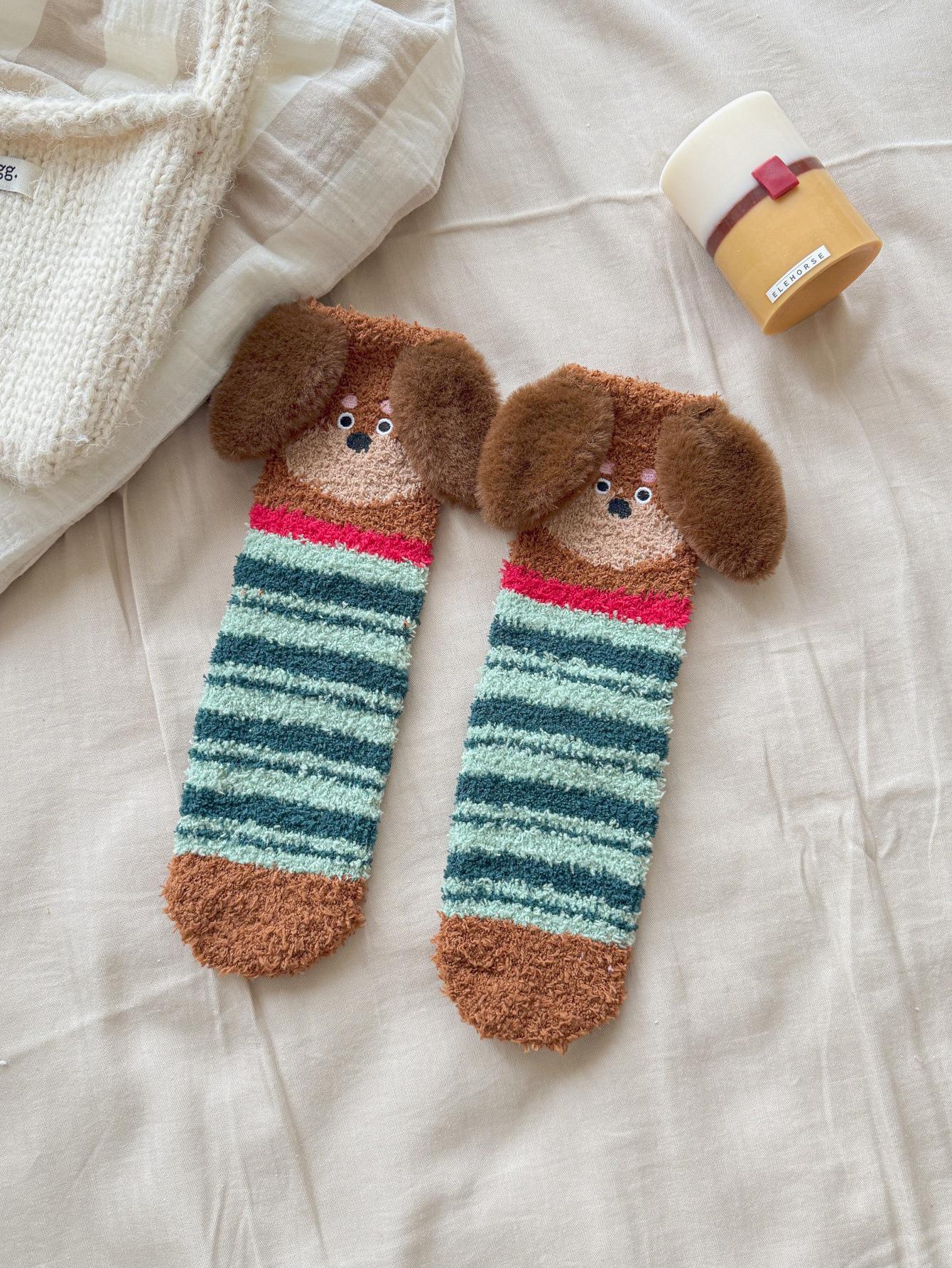 

Женские неколючие носки для сна из кораллового флиса - Милый мультяшный дизайн щенка с большими ушами, Теплые носки до середины икры для осени и зимы. One Size