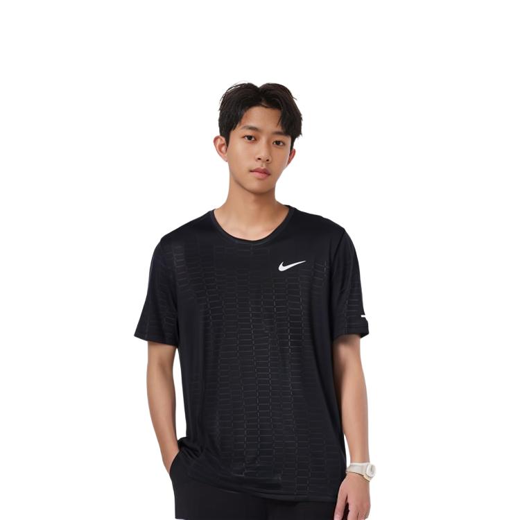 Nike T Shirts Men's Black Crew Neck Moderate Straight Fit DA1318-010