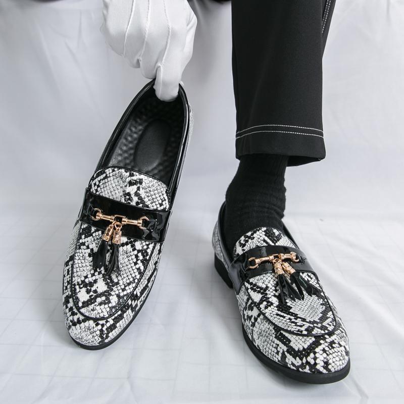 New Snakeskin Patte Loafers For Men's Pointed Tassels Slip On Shoes Male Designer Formal Wedding Dress Homecoming Footwear