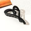 Elegant Large Cross Heart PC Hair Claw Clips Women Hair Accessories Vintage Amber Black Geometric Catch Crab Clamp Headwear New