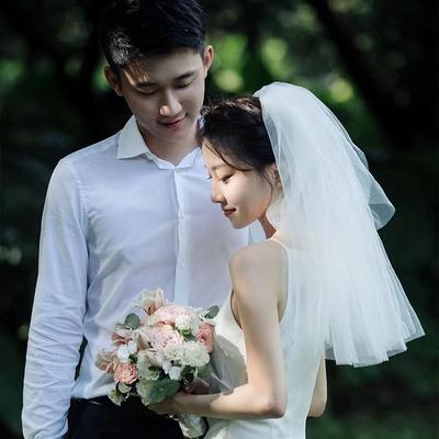 Wedding Photography Props: Bride's Veil and Headdress for Photo Shoot