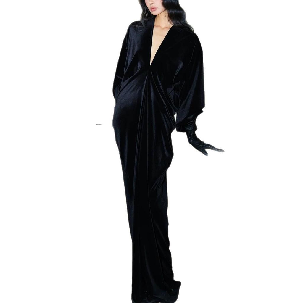 Black Velvet V-neck Lantern Sleeve Vintage Dress