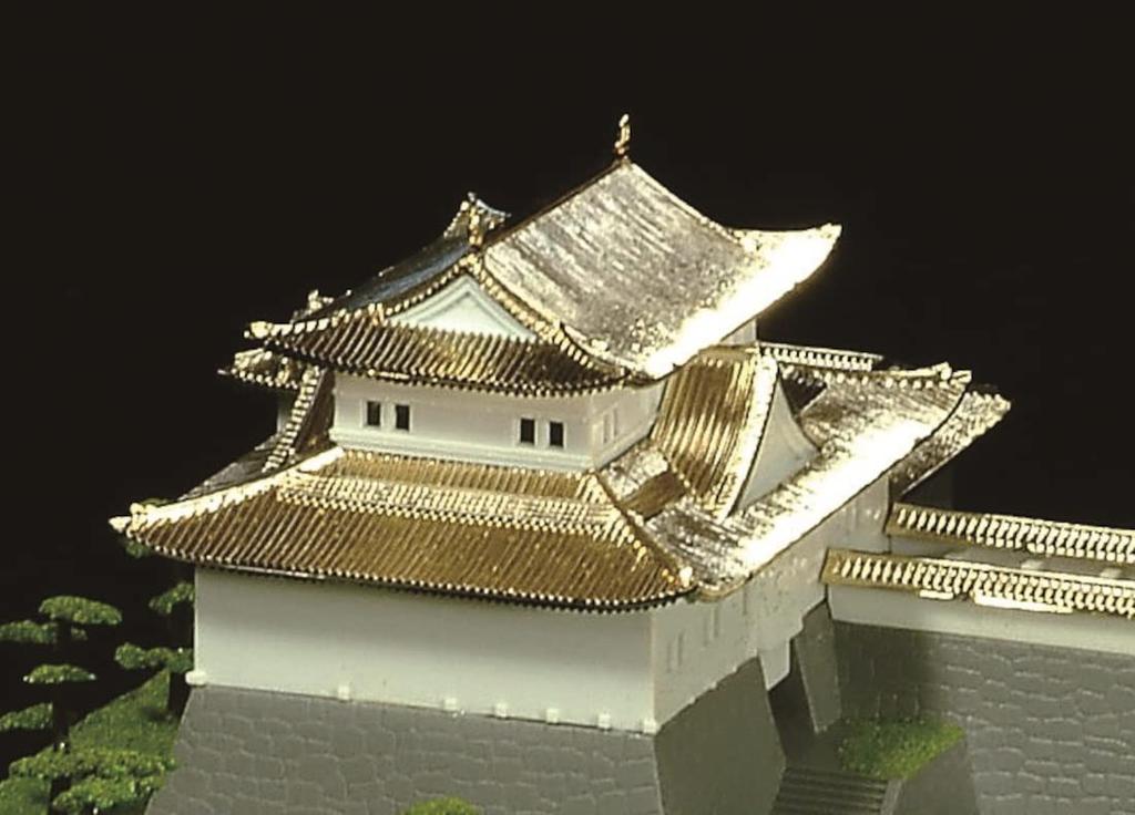 Doyusha 1/350 Japan's Famous Castles Deluxe Gold Nagoya Castle Plastic Model DG-3
