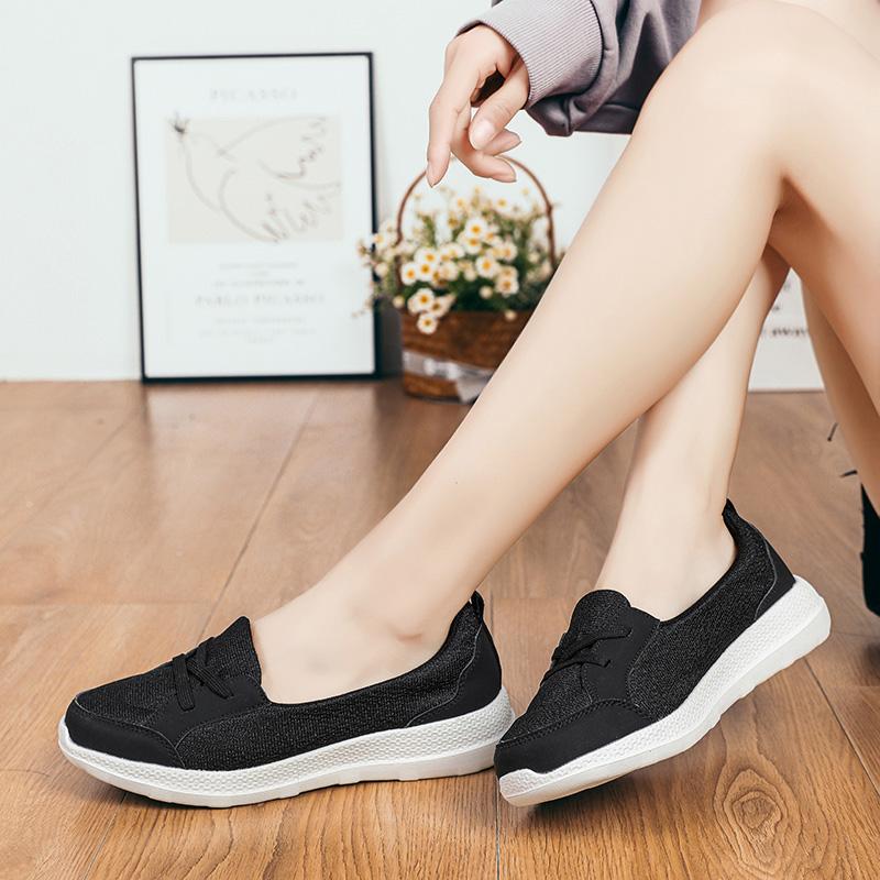 Women’s Moccasins Casual White Walking Shoes Summer Black Lightweight Beach Shoes for Mother Large Size